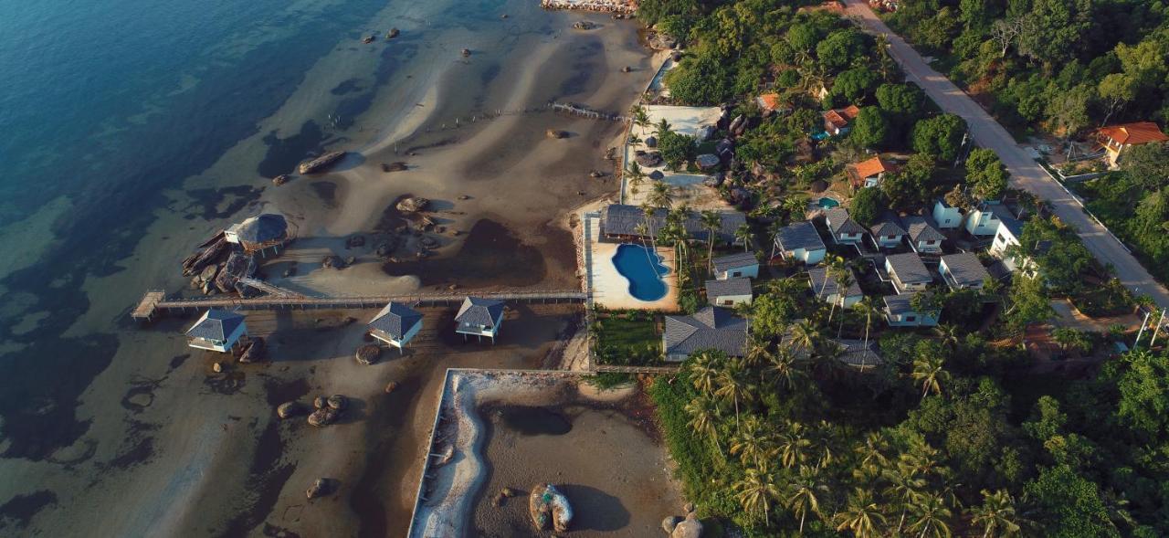 The Pier Phu Quoc Resort Exterior photo