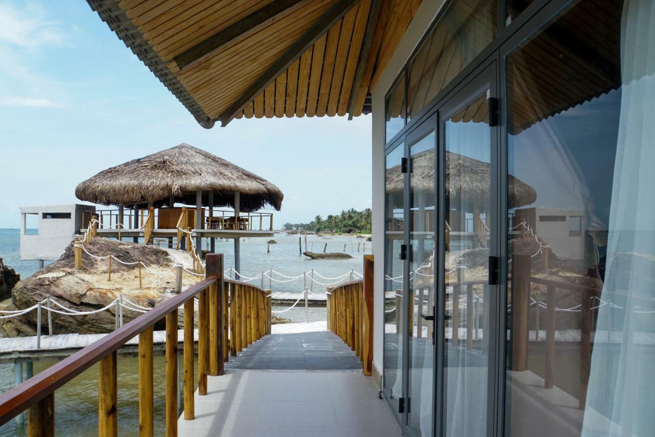 The Pier Phu Quoc Resort Exterior photo