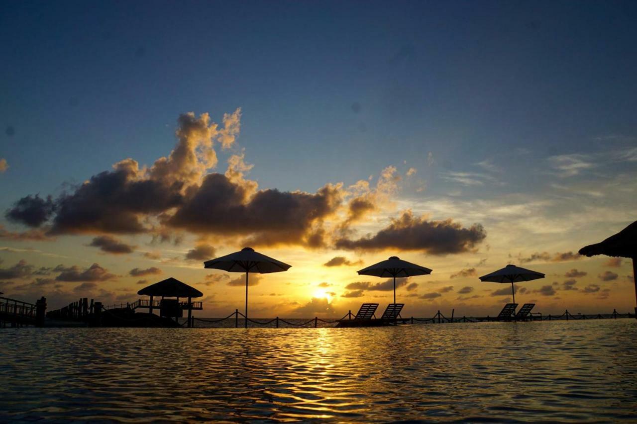 The Pier Phu Quoc Resort Exterior photo