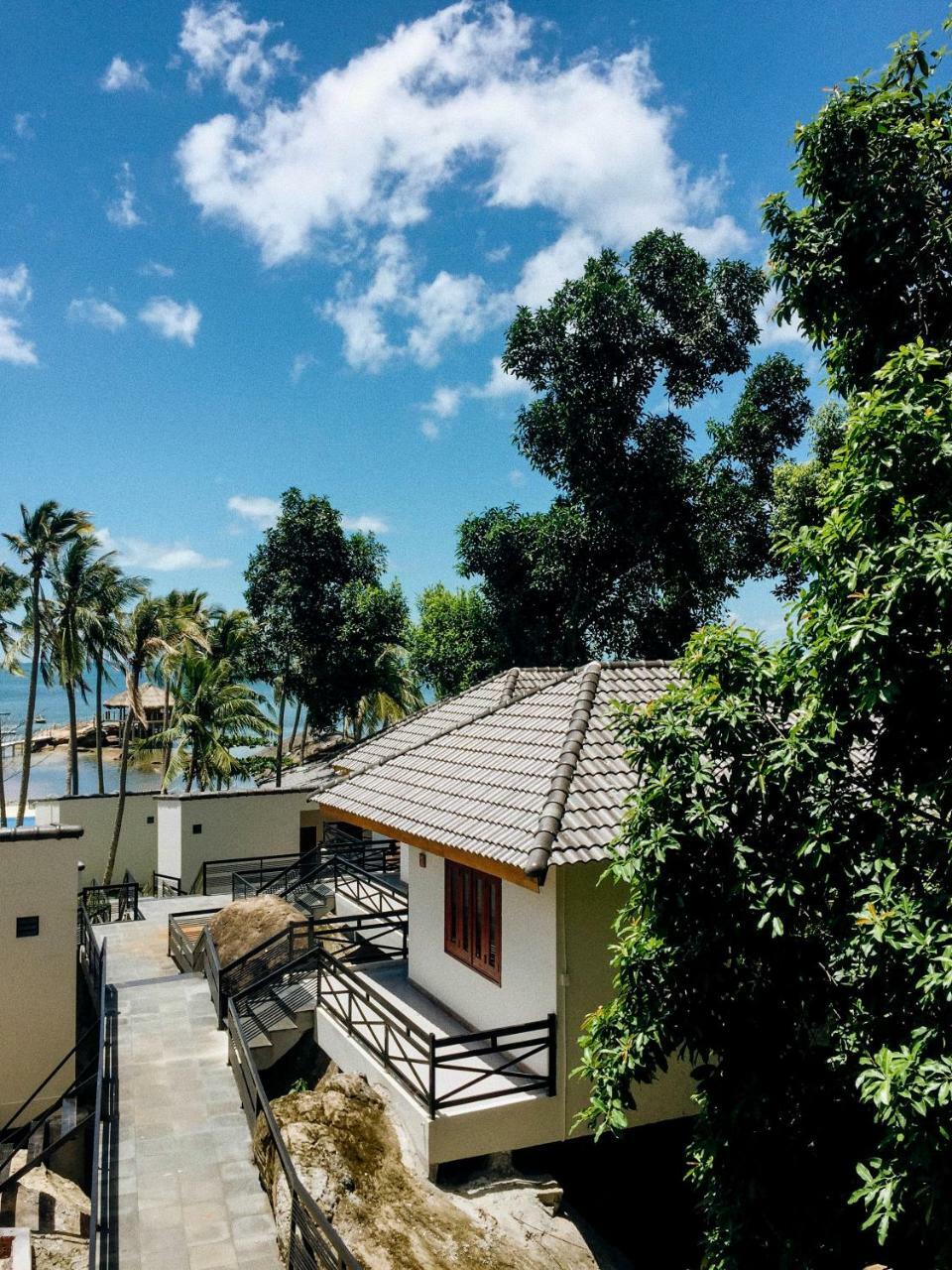 The Pier Phu Quoc Resort Exterior photo