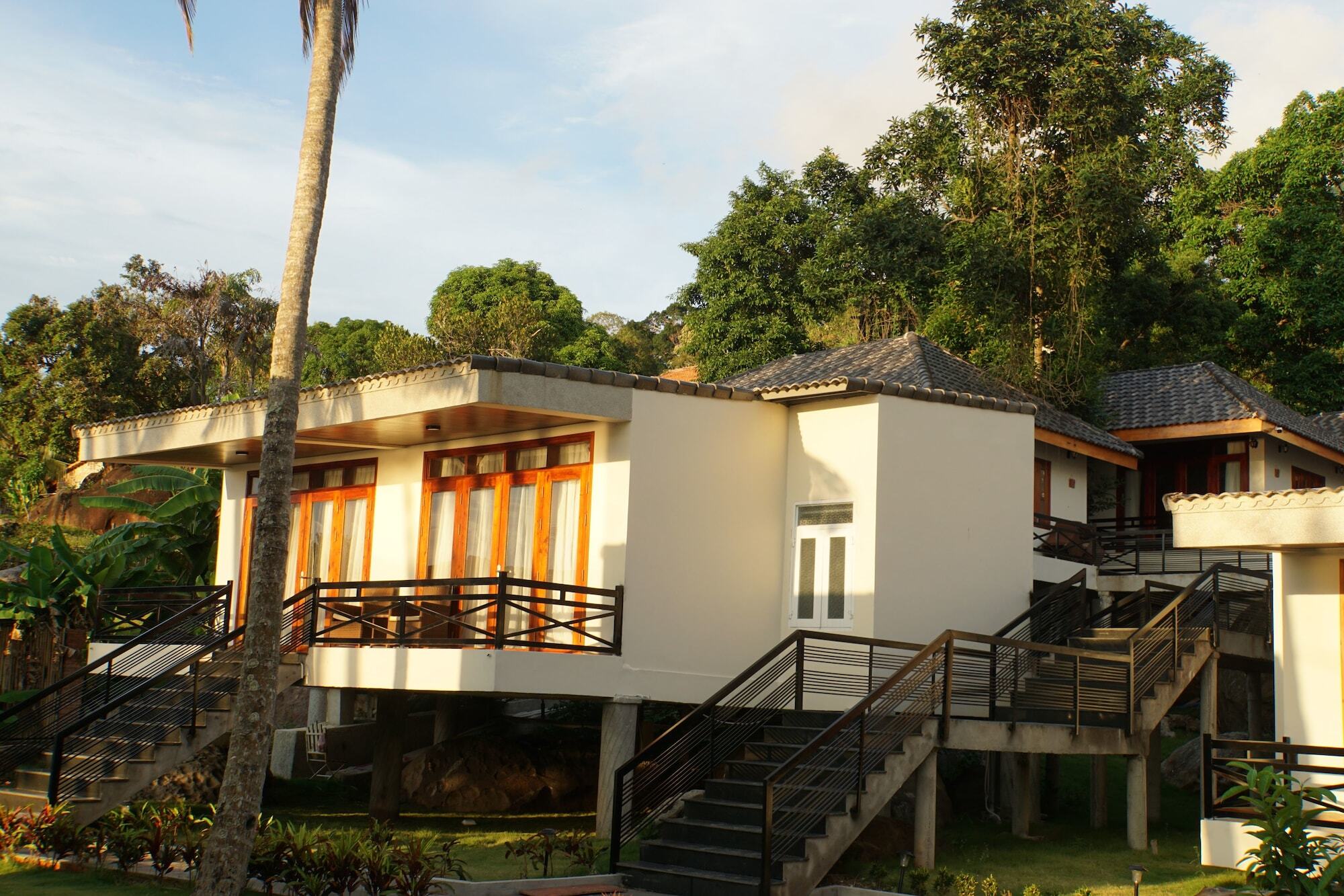 The Pier Phu Quoc Resort Exterior photo