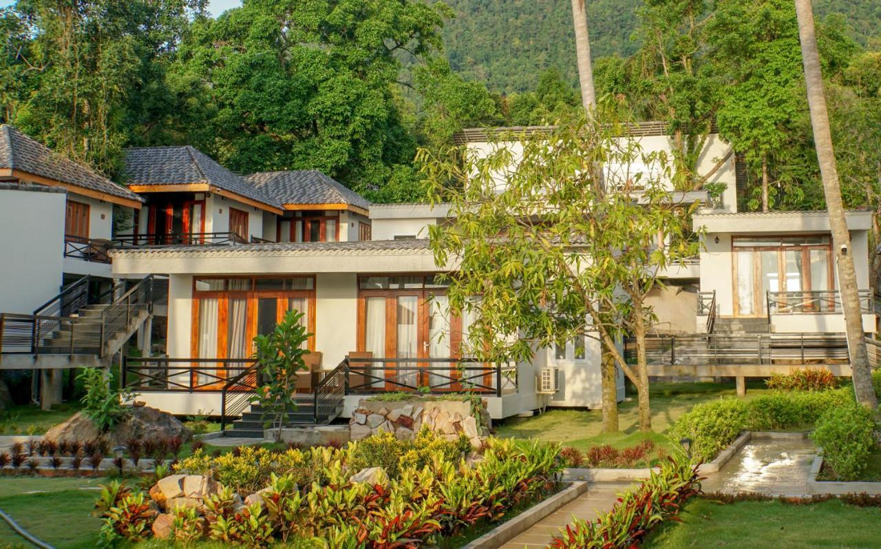 The Pier Phu Quoc Resort Exterior photo